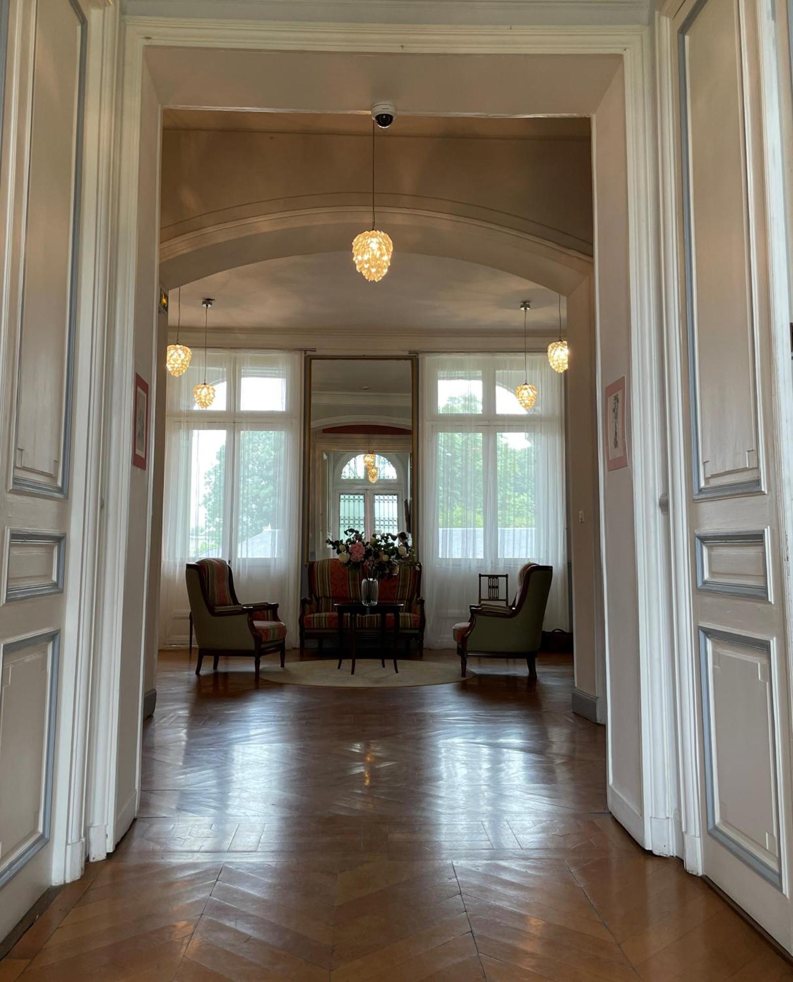 Villa Bonvouloir Bagnères-de-Bigorre Exteriör bild
