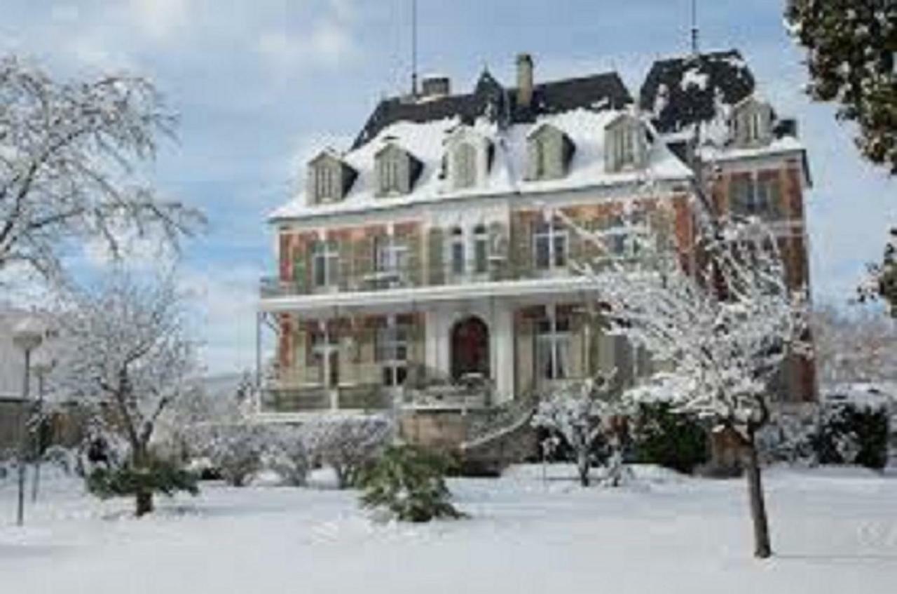 Villa Bonvouloir Bagnères-de-Bigorre Exteriör bild